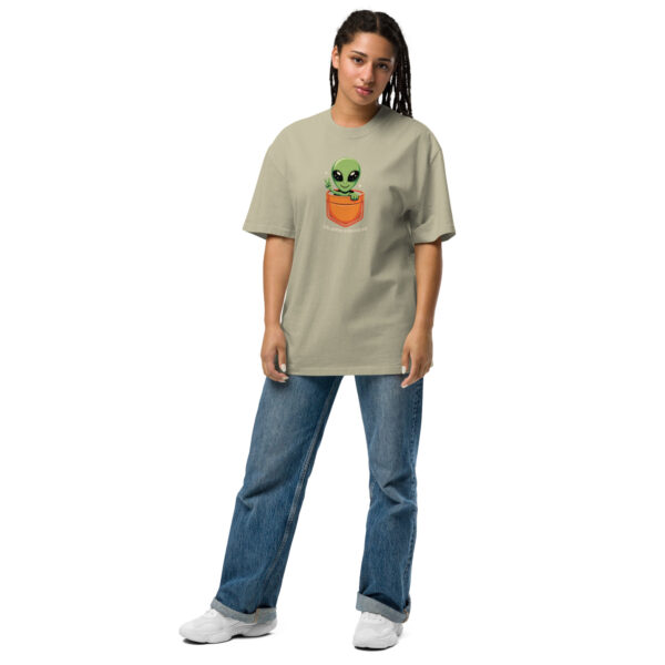 oversized-faded-t-shirt-faded-eucalyptus-front-689d638b60a7e.jpg Alien Print Oversized faded t-shirt
