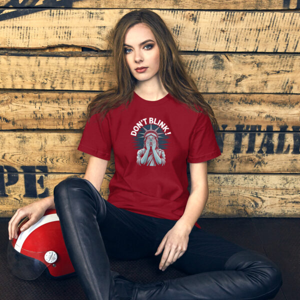 Don't Blink Print Unisex t-shirt